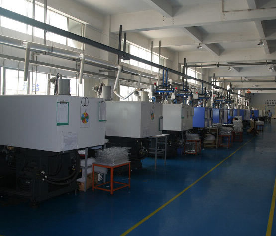 plastic automotive molding company in china