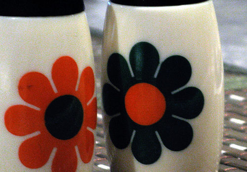 Vintage Milk Glass Salt and Pepper Shakers with Flower Energy 70s Silkscreen